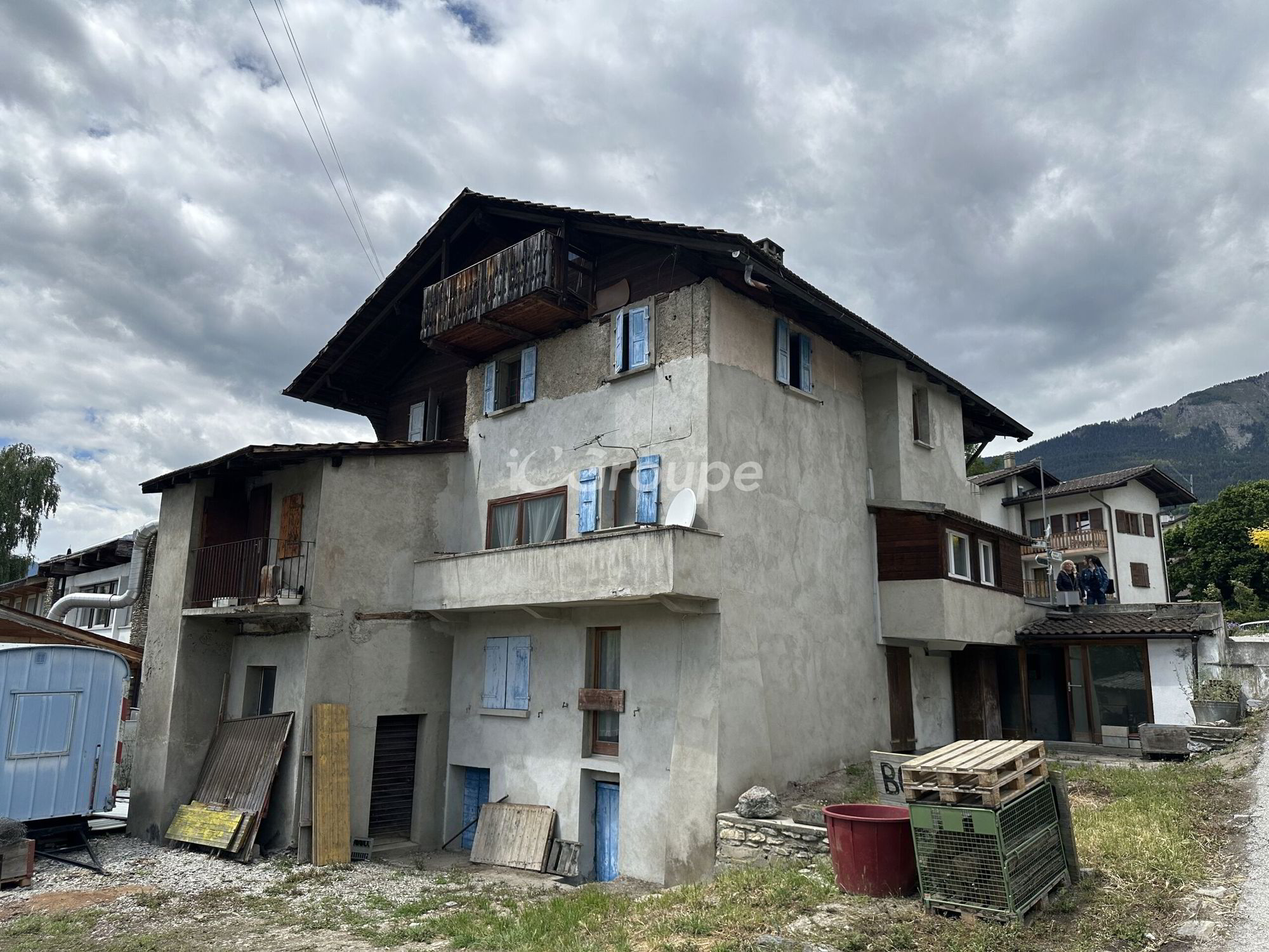 Maison villageoise à rénover à Champlan (Grimisuat)