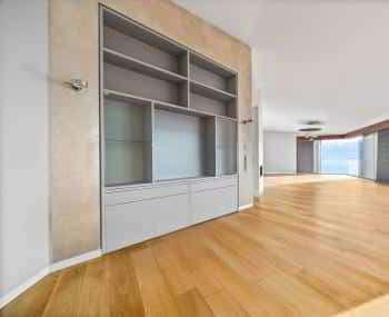 A9dBe_lookmove_236708798_2.jpg