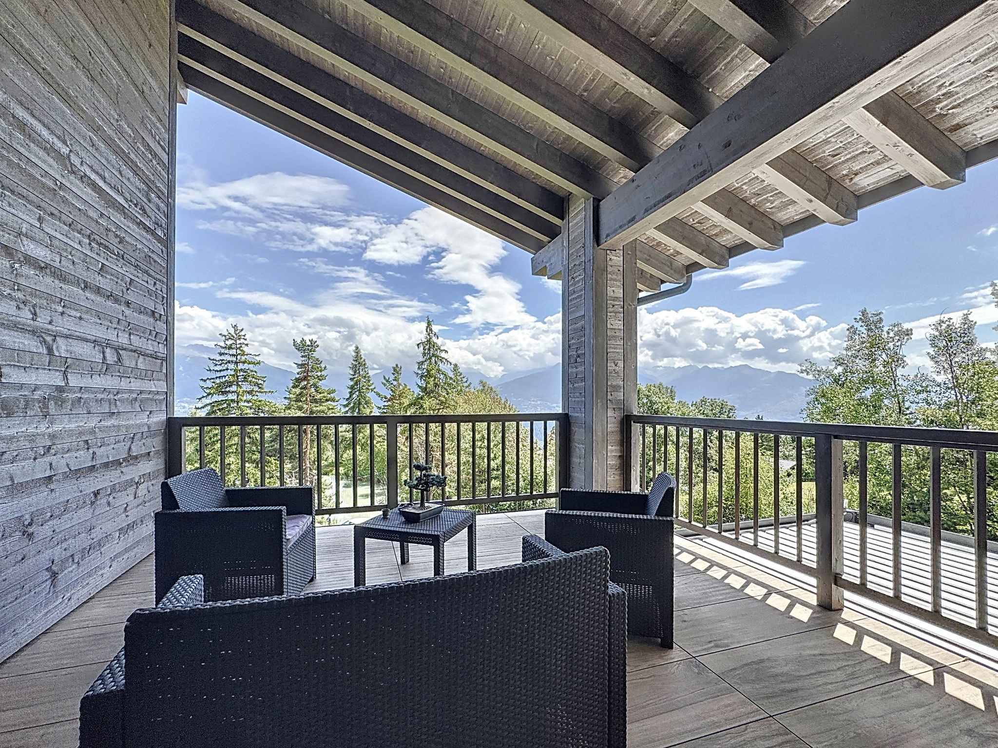 Exceptionnel chalet sur 3 niveaux avec piscine intérieure/ espace bien-être