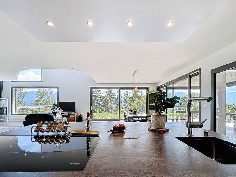 Exceptionnel chalet sur 3 niveaux avec piscine intérieure/ espace bien-être