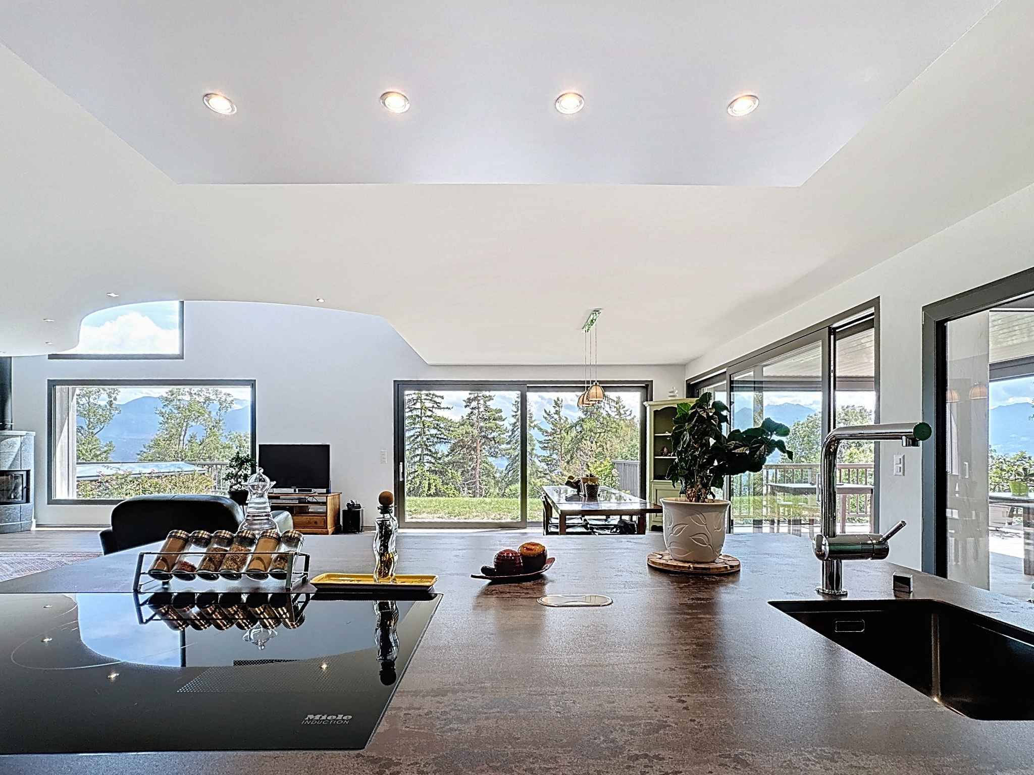 Exceptionnel chalet sur 3 niveaux avec piscine intérieure/ espace bien-être
