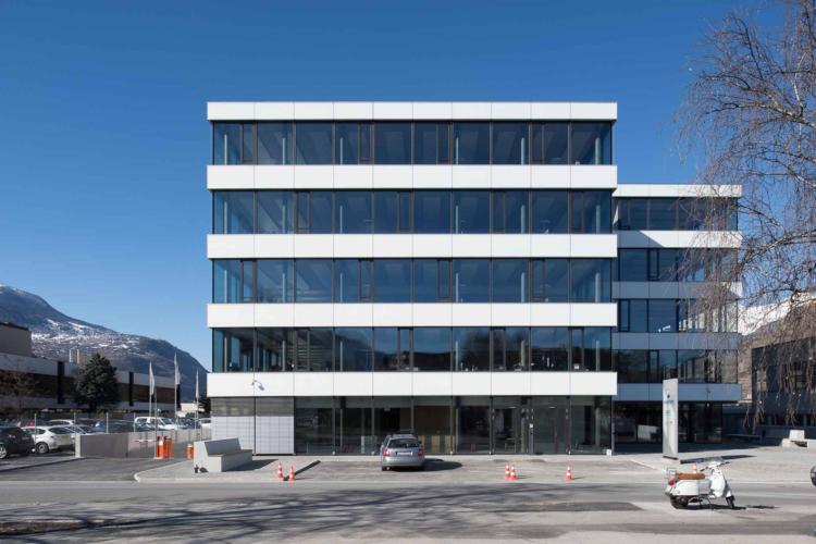 EXCLUSIF : Bureaux PLUG & PLAY de 2'770 m2 à louer à SION