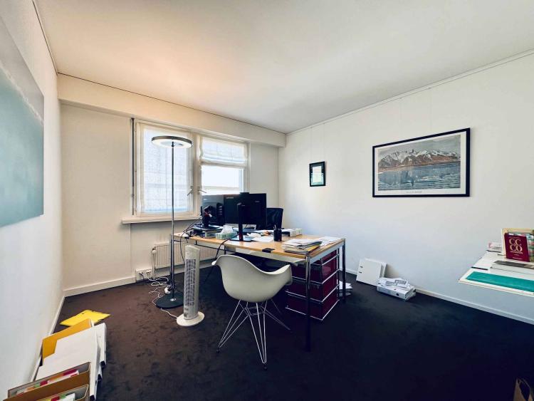 Bureaux traversants et lumineux, aménagés à louer - 192 m² à Sion